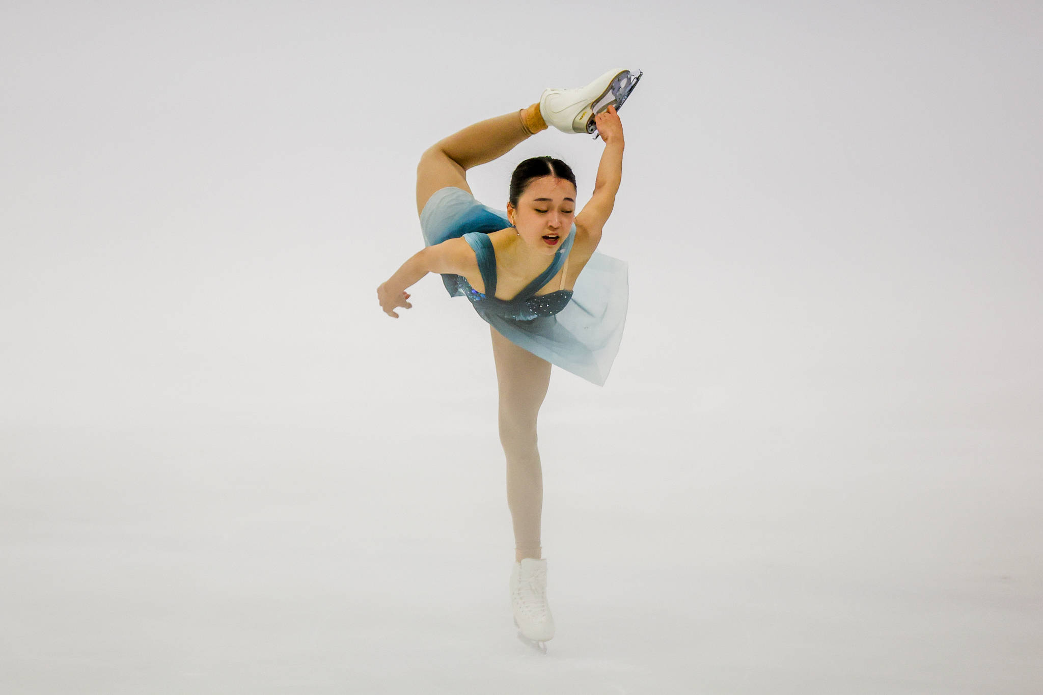 亚洲女子选手完美演绎，夺得桂冠